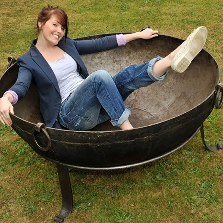 Rustikalno kovinsko kurišče