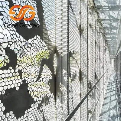 Aluminijasta fasadna obloga stavbe